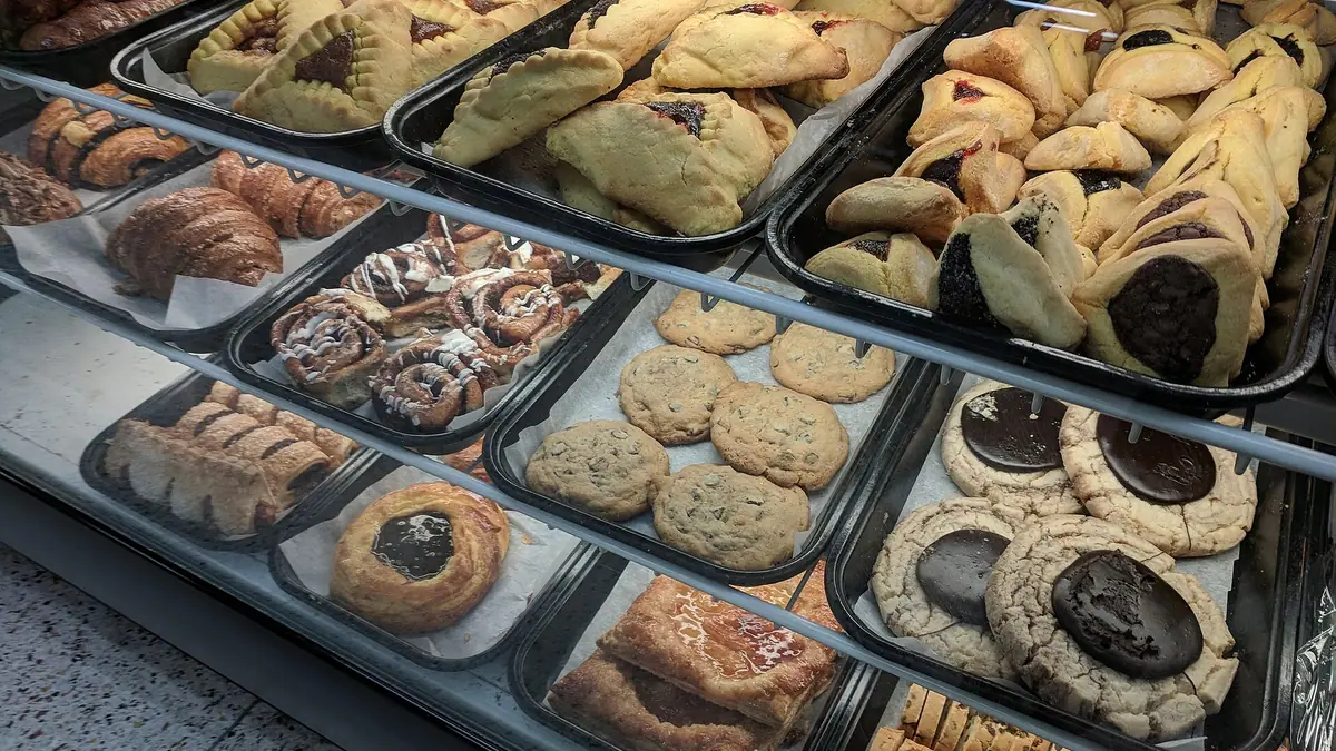 Grouts The Bakers – bakery in Benfleet town centre
